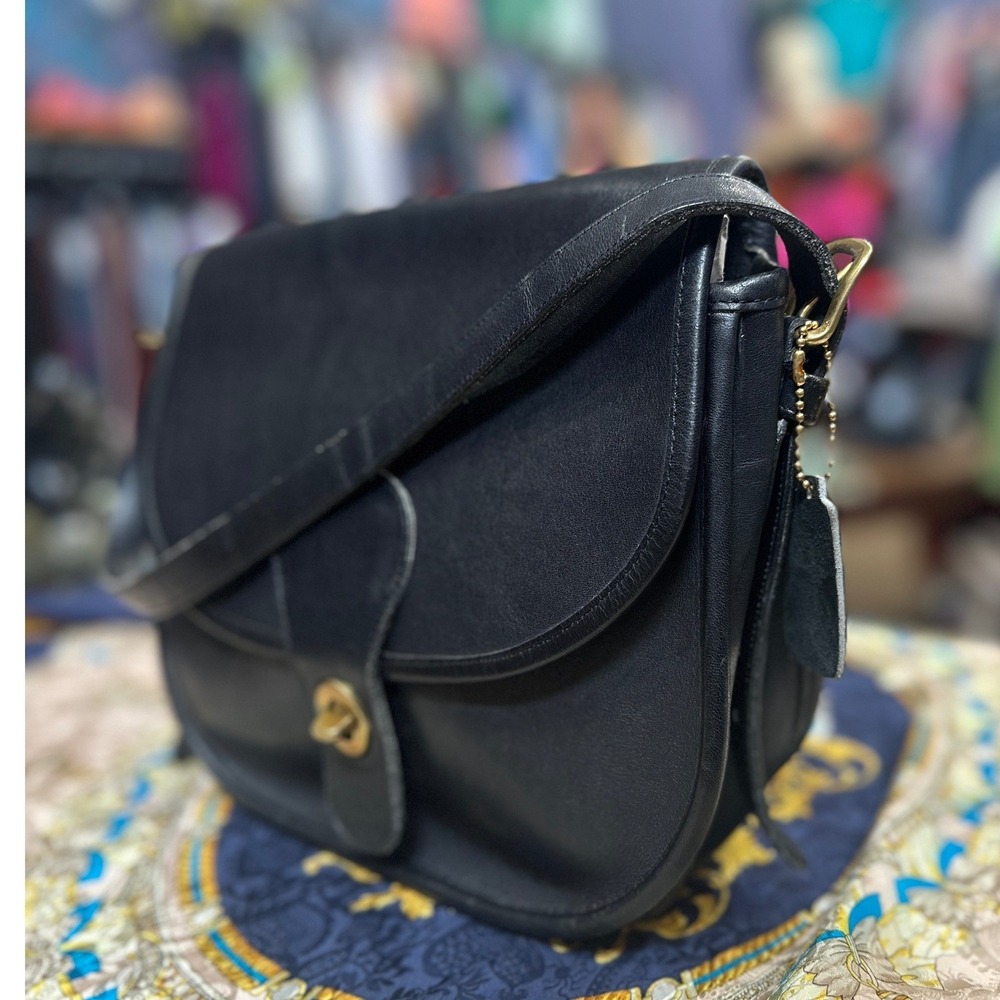 Coach Saddlery Bag Black Leather NYC 1980s Rare Turnlock Crossbody Brass Hangtag - Picture 5 of 11